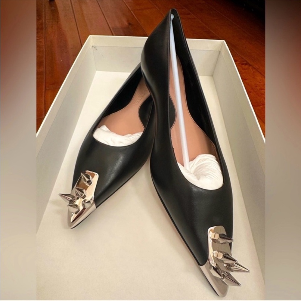 Alexander McQueen Black Flats with Silver Spikes - Picture 2 of 6